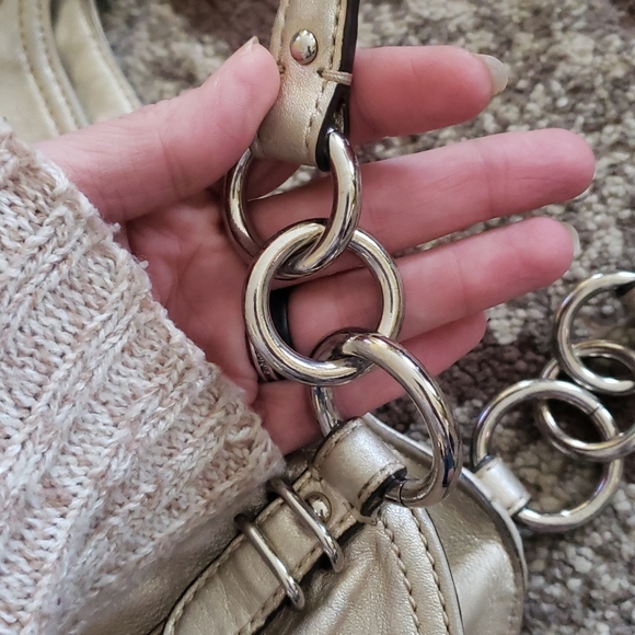😁Metallic Gold Coach Shoulder Bag😁 - Picture 12 of 14